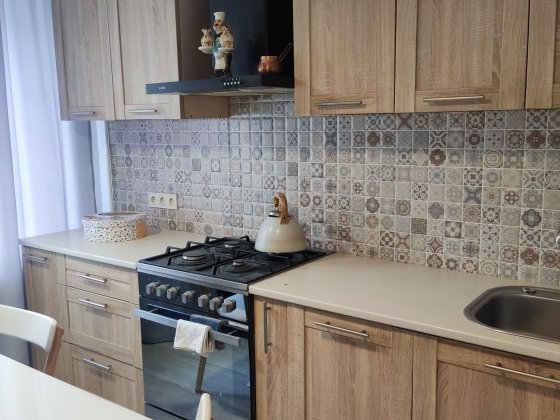 Продам 2-х кімнатну квартиру з євроремонтом Чугуїв