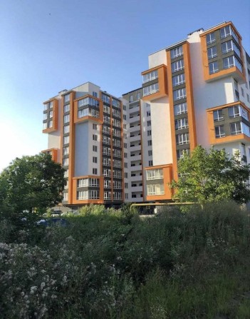 13876 Будинок Зданний Найбажаніший район Виставка квартира 83м2 - фото 1