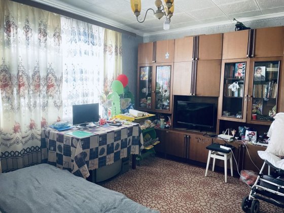 Продам 3 кімнатну квартиру р-н ПТУ Переяслав-Хмельницький