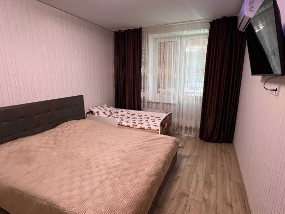 (3) Продам 3-ох кімнатну квартиру в Вороновиці 0756 Вороновиця