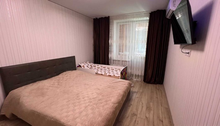 (3) Продам 3-ох кімнатну квартиру в Вороновиці 0756 - фото 1