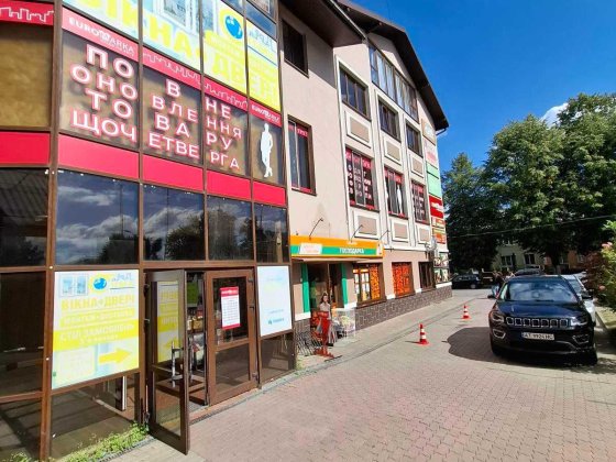 Продаж! Торговий комплекс в центрі Надвірної. Готовий орендний бізнес Надворная