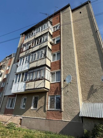 2 кімнатна квартира в м.Тисмениця. Можливий продаж по постановах!!! - фото 1