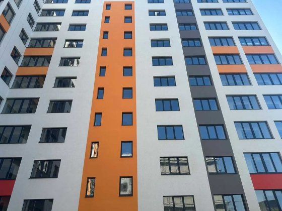 Простора 2-кімнатна квартира у зеленій зоні поруч з містом Микитинцы