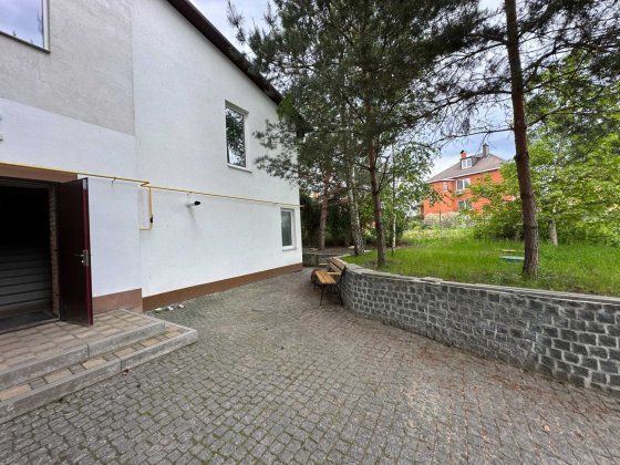 Продаж 2-кімнатної квартири в с. Святопетрівське! Клубний будинок! Святопетрівське