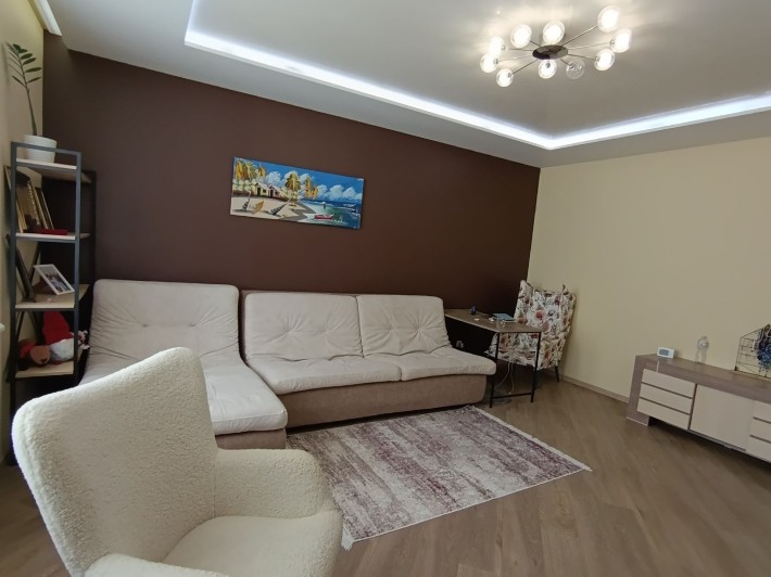 Продаж великої  2 кімнатної квартири в Крюківщина!!! - фото 1