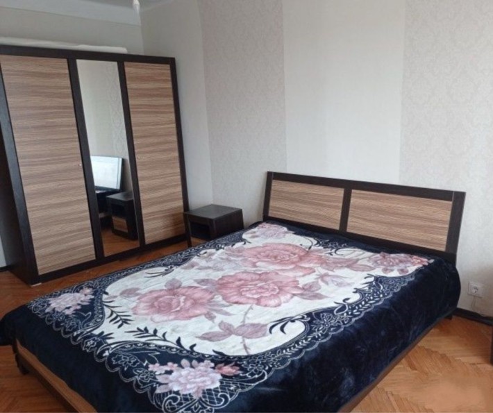 Ексклюзив. Продам чисту світлу 1 кімнатну квартиру в місті Узин - фото 1