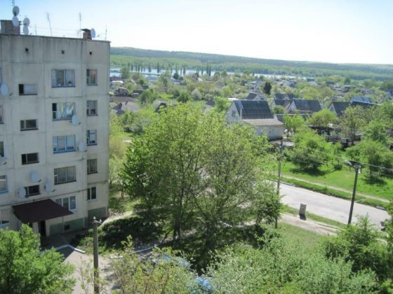 Продаж квартири по вул. Видна Тараща