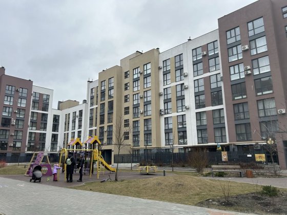 Продаж однокімнатної  квартири Хотів