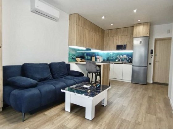 Продаж квартири з ремонтом в новобудові Пустомыты