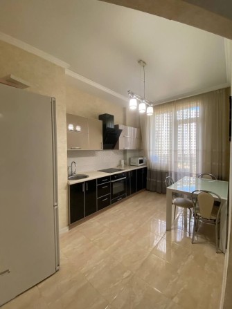 1 ком, в ЖК " 5 ЖЕМЧУЖИНА" в самом сердце престижного района Таирово! - фото 1