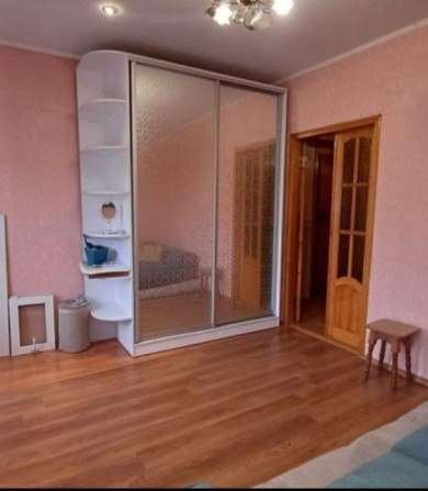 Продам 2 -х комнатную квартиру  3 остановки Дерибасовская - фото 1