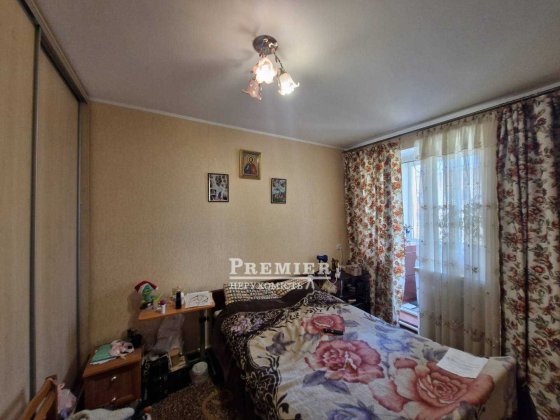 Пропонується до продажу 3 кімн. квартира Великодолинське