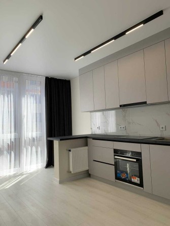 Продам 1-кімнатну кв-ру з ремонтом біля моря в ЖК “Золота Ера” - фото 1