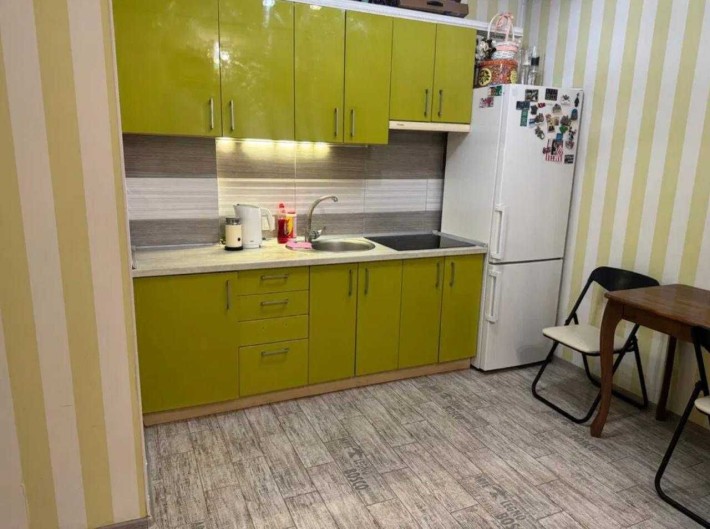 ПРОДАМ євродвушку, поверх 4-ий, якісний ремонт в новобудові на Таїрова - фото 1