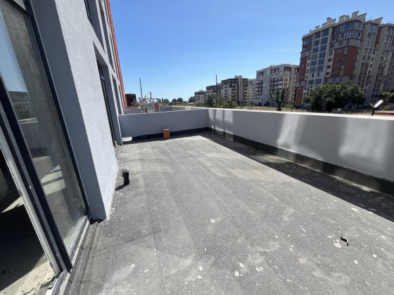 51 кв.м.+терраса 22 кв.м. Приморские сады.