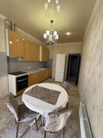 Продам 2-ком квартиру c ремонтом в 5 Жемчужине (3-171-173 АК) - фото 1