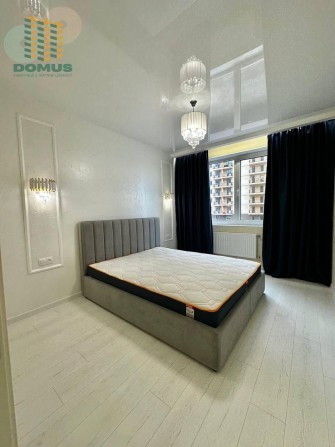 Продам 2 комн ЖК 58 Жемчужина, Таирова. Дорогой ремонт и мебель! - фото 1