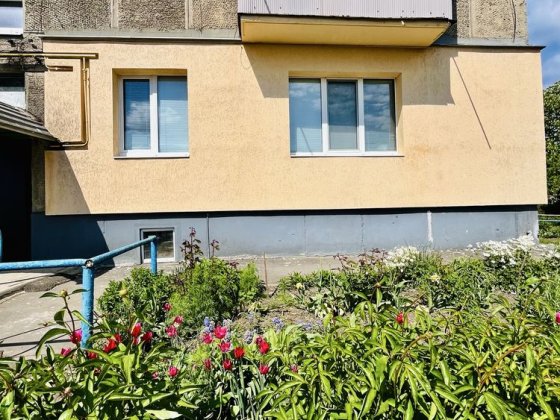 Продам 2 кімнатну квартиру,ЦЕНТР міста Карлівка