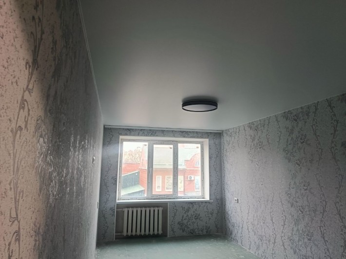 Продам квартиру в центрі міста Карлівка - фото 1