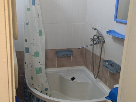 Продам однокімнатну квартиру Вараш