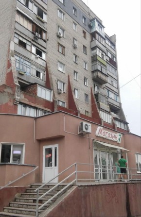 Продажа квартиры в Балаклее. 3-х комнатная квартира. - фото 1