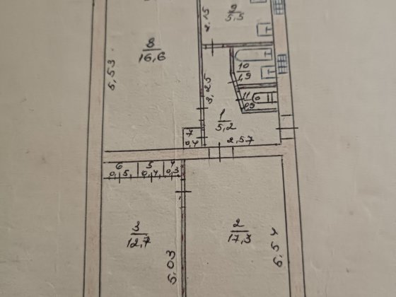 Продам 3-х кімнатну квартиру в центрі міста Балаклія Балаклія