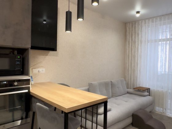 Продам однокімнатну квартиру  вул Соборна 20 Бровары