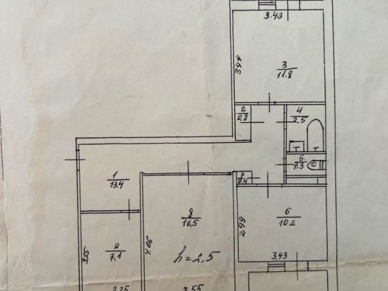Продаж 3к квартири вул А.Голуба Бровары