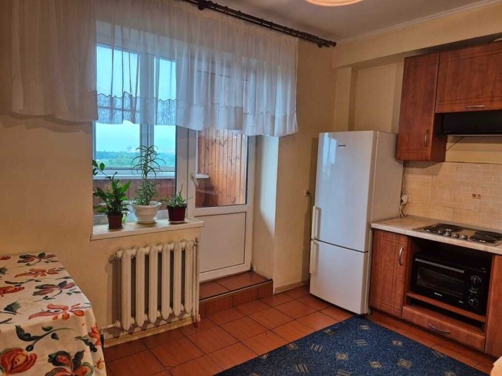 Продам  в Броварах 1-кімнатну квартиру з чудовим видом на парк. - фото 1