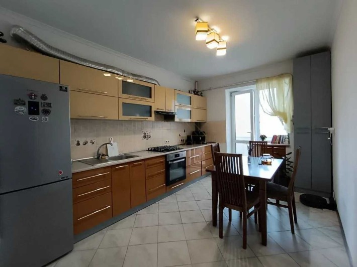 Продам 1-кімнатну квартиру 47,3м2 з ремонтом, технікою та меблями! - фото 1