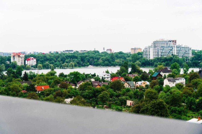 Здана 1 кім з терасою Манхеттен! 5 поверх! - фото 1