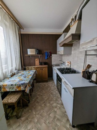 Велика 3-ох кімнатна квартира з кладовою у 18м2 - фото 1