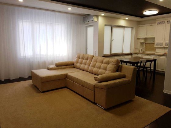 ВЛАСНИК! БЕЗ КОМІСІЇ! Продаю 3-кімнатну квартиру в с.Крюківщина. Вишневое