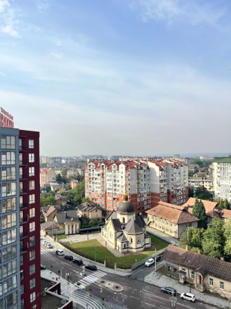 Продам ЗДАНУ Дворівневу квартиру з відкритою Терасою Ліфт працює ЦЕНТР - фото 1