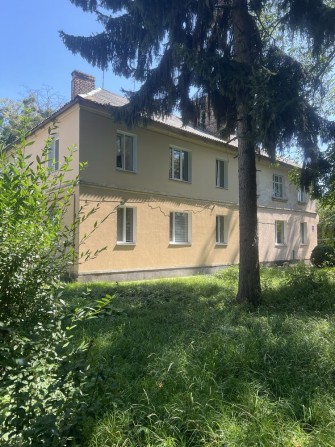 Продам 2 кімнатну квартиру в центрі - фото 1
