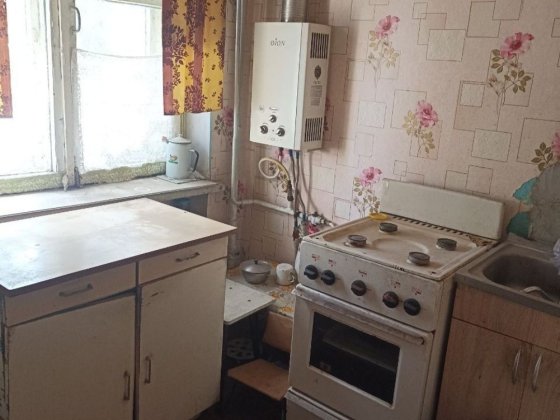 Продам 3х-кімнатна,2-поверх. Никополь