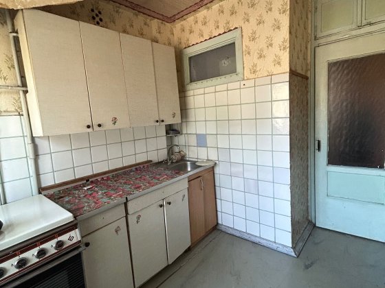 2 кімнатна 2 поверх р-н Жд Никополь