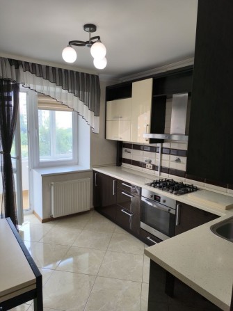 Продаж 1-кімнатної квартири по вул.Кравчука з ремонтом - фото 1