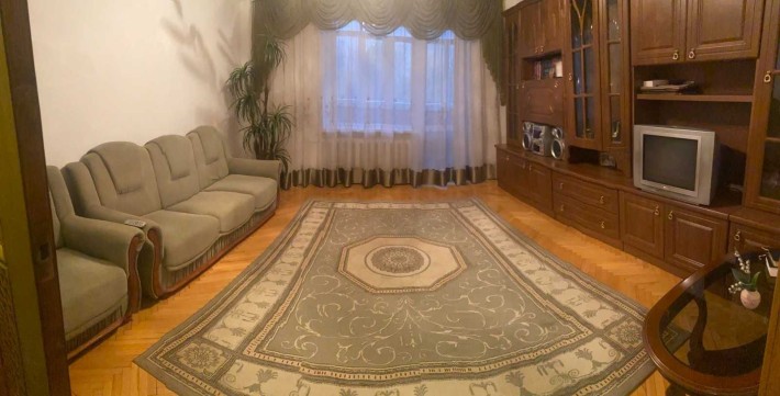 Трьох кімнатна квартира - фото 1