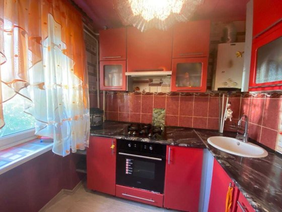 Продам 1-комн. квартиру, ул. Бызова (р-н Дзержинки) Кривой Рог