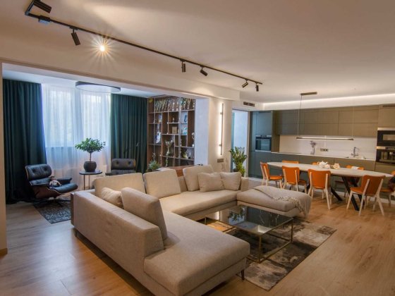 Сучасна з авторським ремонтом кв-ра в центрі міста вул. І. Сердюка 19 Кременчуг