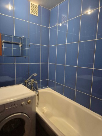 Алмазний продам 2-х кімнатну квартиру  4/5цегла кімнати окремі 45м - фото 1