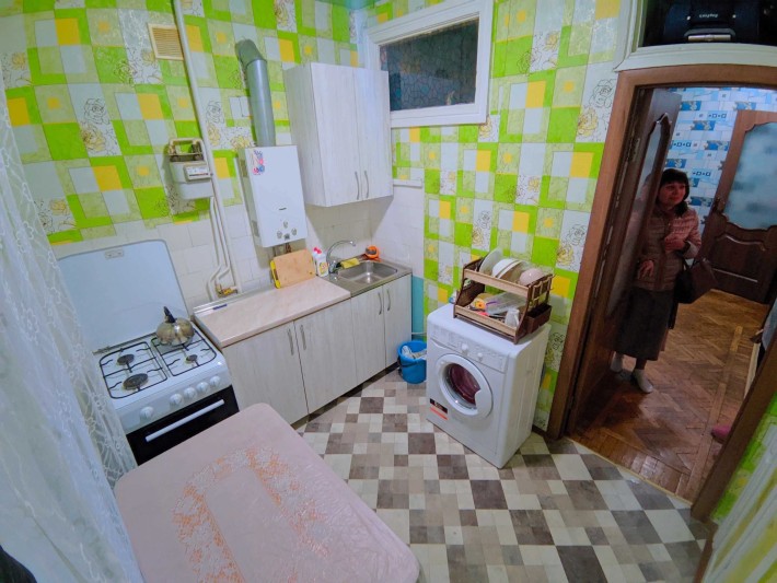 Елітний Центр. вул. Соборності /Коряка. Покращеного планування. Паркет - фото 1