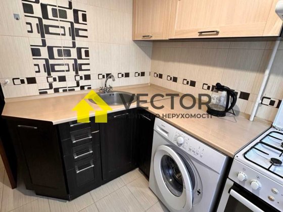 Квартира з ремонтом в цегляному будинку по КІЛЬЦЮ!  Поверх 2/5 Полтава