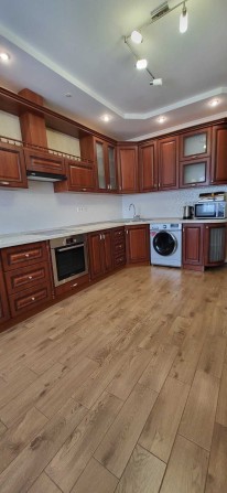 Продам 4к квартиру МРІЇ в елітному, цегляному будинку з євроремонтом - фото 1