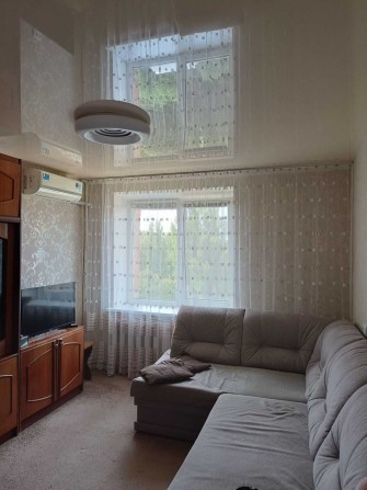 2к квартира за ціною однушки! 43 м², кухня 12 м²! Цегла! - фото 1