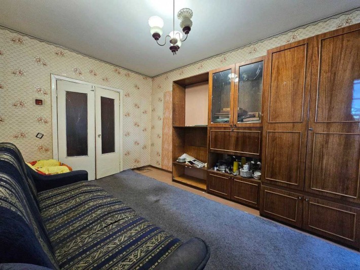 Продаётся четырёхкомнатная квартира на Карнаватке, ул. Горького - фото 1
