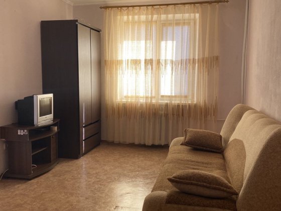 Продаж 1ї квартири вул Володимира Великого, район Артема Кривий Ріг