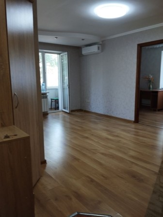 Продам 2-х кімнатну квартиру - фото 1